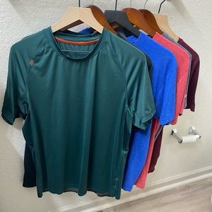 RHONE t-shirt size L